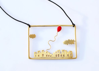 Κρεμαστό από ορείχαλκο – Πόλη